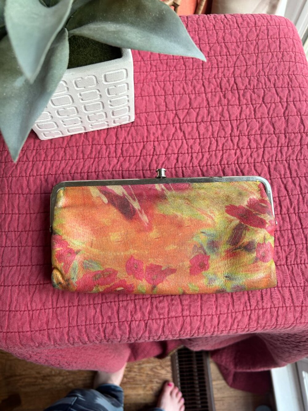Hobo Lauren Clutch